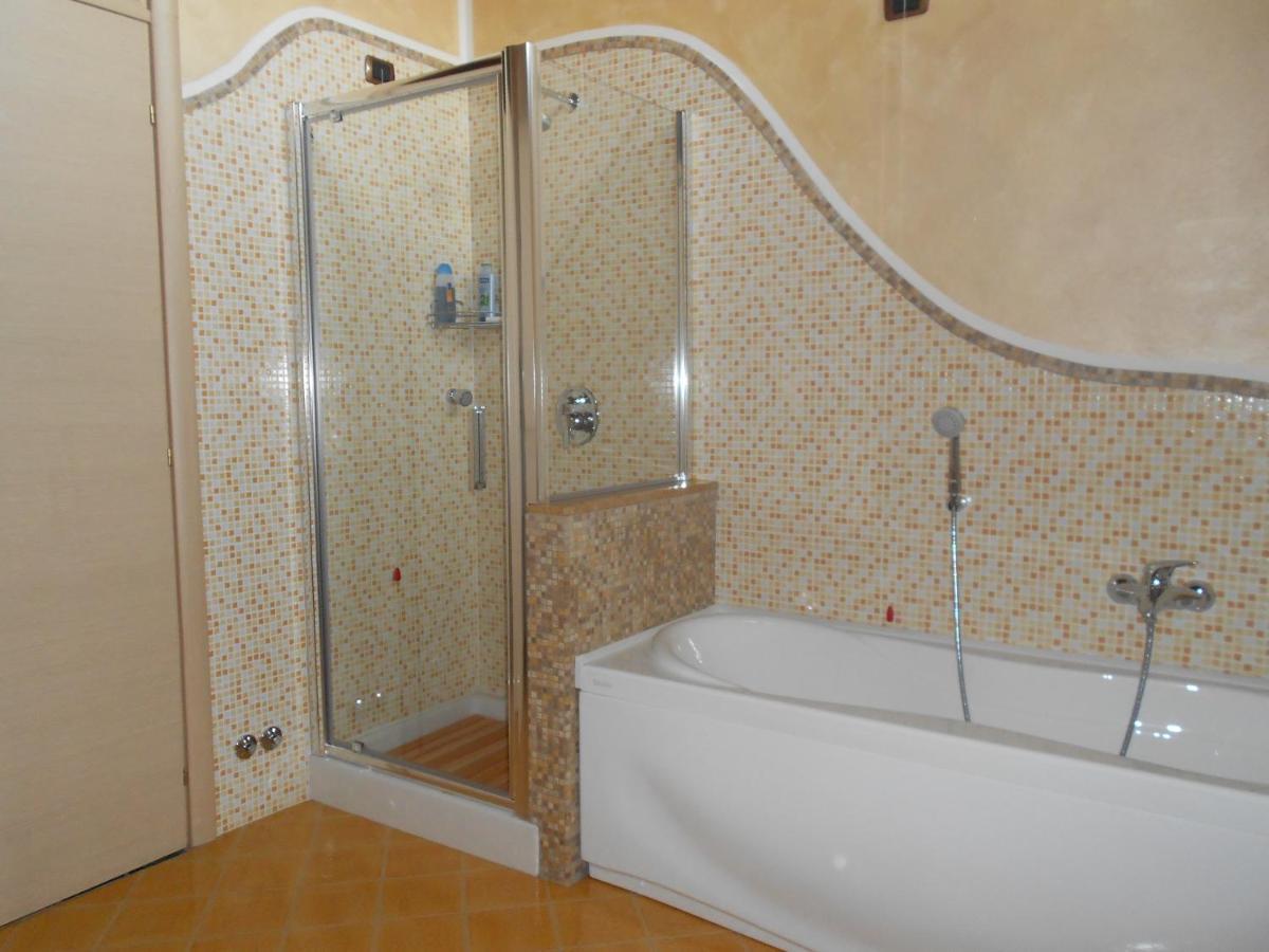 B&B Stella Del Borgo Castiglione Olona Екстер'єр фото
